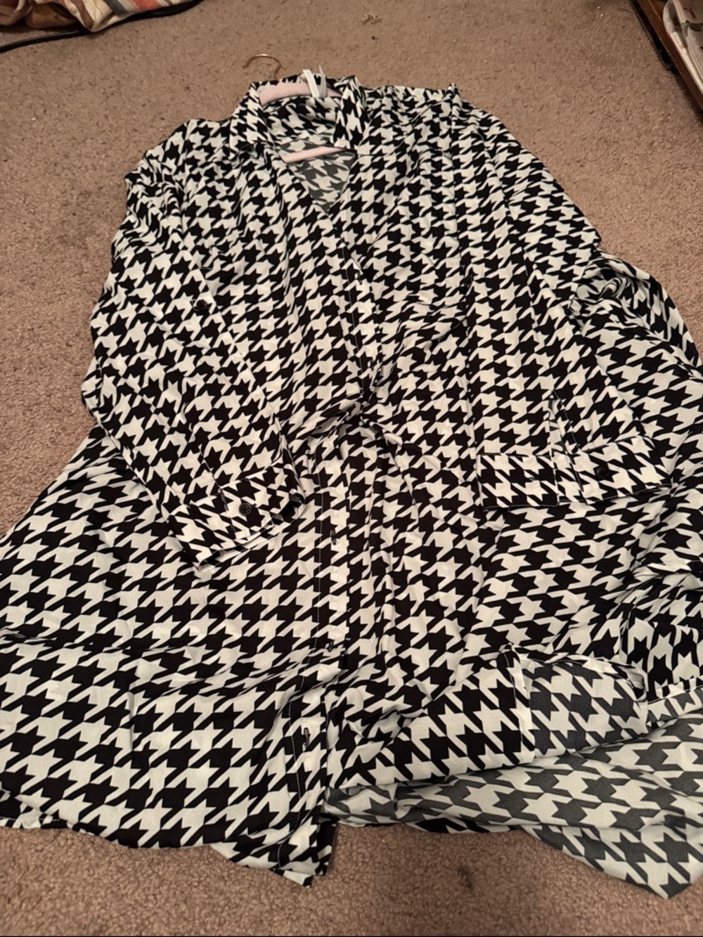 Women's Houndstooth Button-Front Dress - Black and White